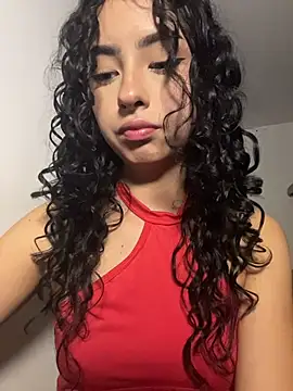 RosseMelody: διαδικτυακό σόου στην κάμερα