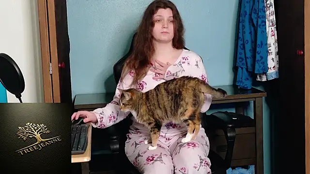 TreeJeanne: онлайн-секс-чат