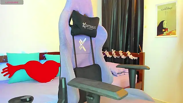 _Moon_Johnson Obrolan Langsung XXX