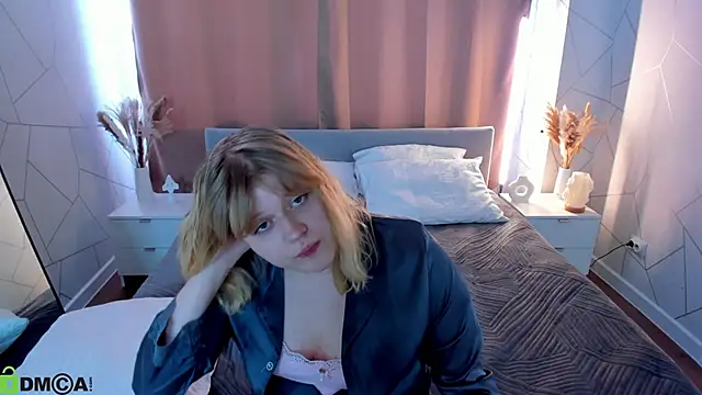 luna_c0ra Adlı Modelin Canlı XXX Sohbeti