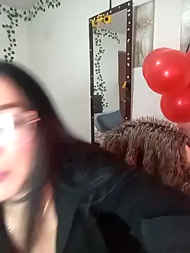 YaraDuartee: онлайн-секс-чат