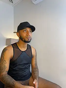 Chat +18 de Robin_Rief ao vivo