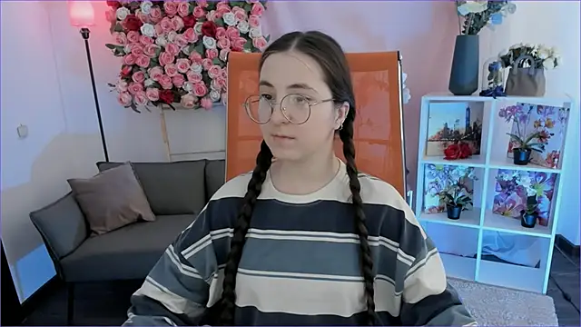 VirtuallVoyant: онлайн-секс-чат