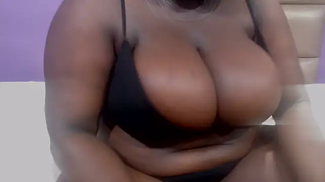 DARKGIANTMELANIN's Live XXX Chat