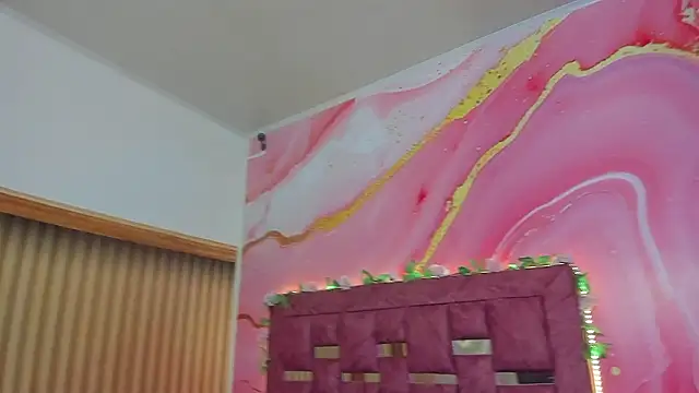 Daisy__rose Adlı Modelin Canlı XXX Sohbeti