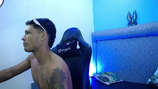 The_twinks_ webcam show