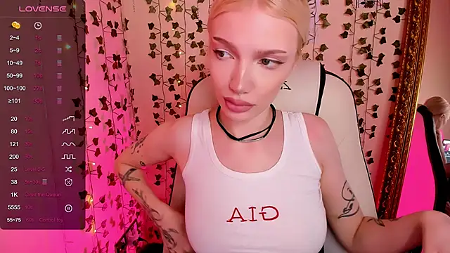 AnyaTaylor_ Adlı Modelin Canlı XXX Sohbeti