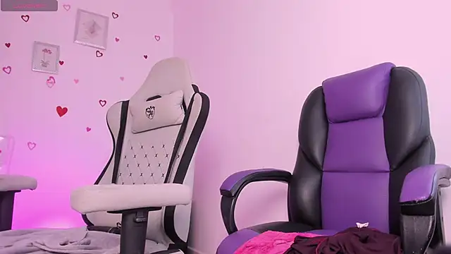 แชท XXX สดของ LiaaMoretzz