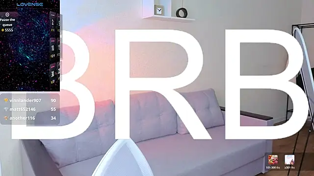 Mini_Allice Show in webcam