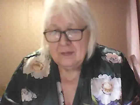 Alexia64231 Show Webcam