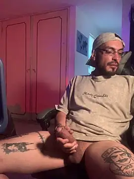 malek_xarx_ Adlı Modelin Canlı XXX Sohbeti