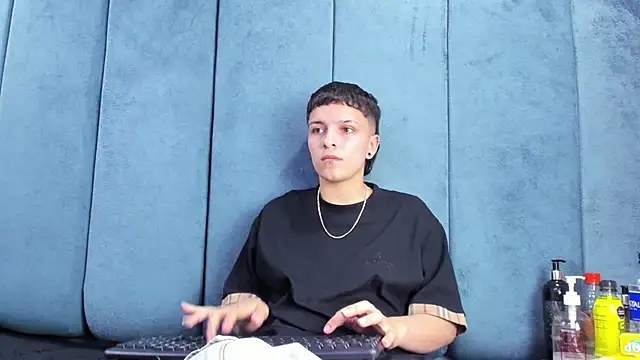 Megan_Thompson_'s Live XXX Chat