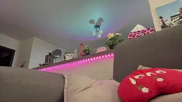 Jeremy1Scott Adlı Modelin Web Kamerası Şovu