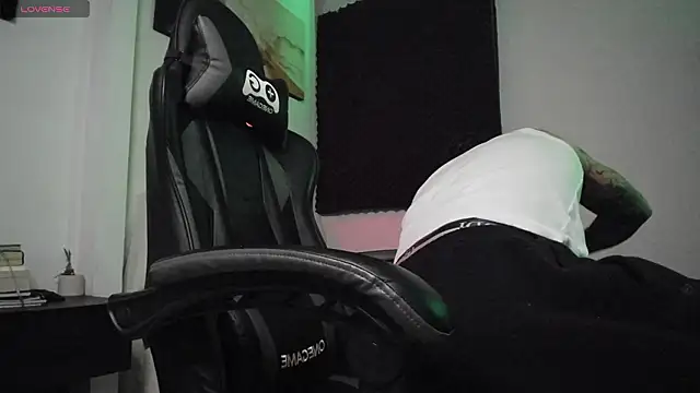 LucianSinclair Live XXX Chat