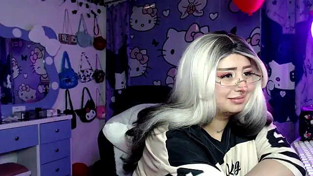 lussyevans24 Chat XXX in diretta