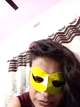 XXX chat uživo modela Gullapi