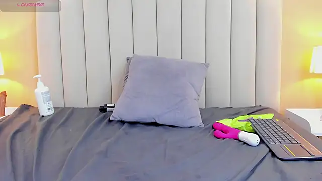 Rachel_Donnelly Chat XXX live