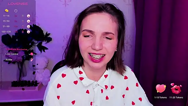 KindHazelHere_'s Live XXX Chat