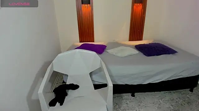 Mia8699 Chat XXX in diretta