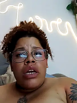 Chat +18 de Dirty_sara17 ao vivo