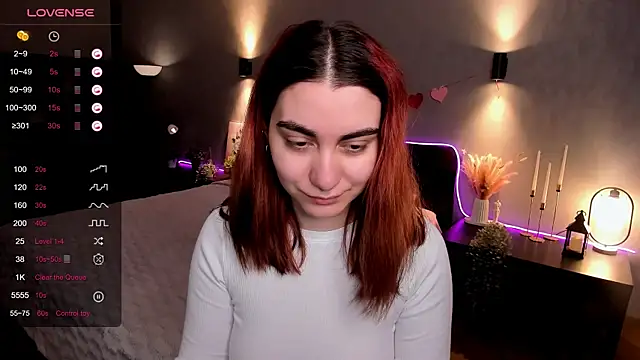 Chat +18 de hannacheekss_ ao vivo