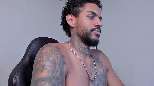 LuigiVitale_1 Live XXX-chat