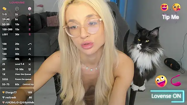 LovelyBianca: απευθείας συνομιλία ΧΧΧ