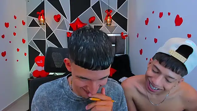 Pertunjukan Kamera Web Juan_Nd_Steven