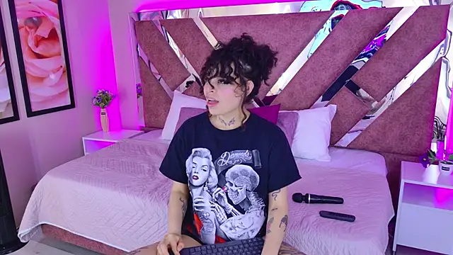 KatherineGomez Chat XXX in diretta