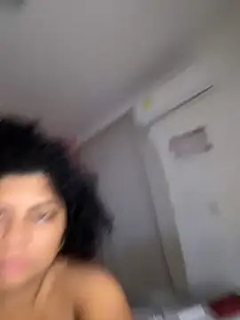 Tana_latin1- Chat XXX in diretta