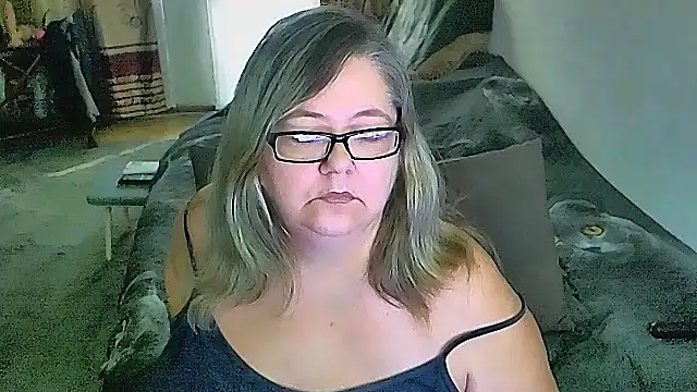 sex2 Adlı Modelin Canlı XXX Sohbeti