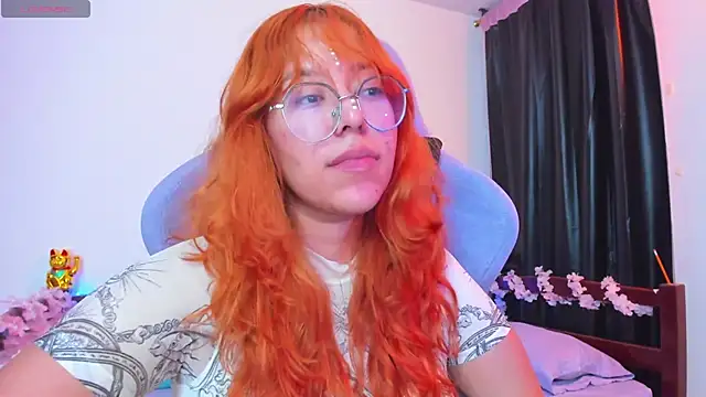 _Moon_Johnson's Live XXX Chat