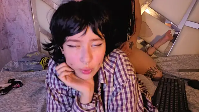 Chat +18 de Benny_and_Mark ao vivo