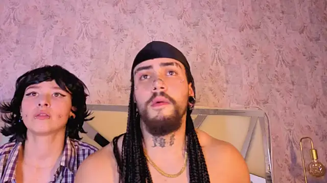 Benny_and_Mark লাইভ XXX চ্যাট