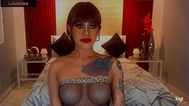 StellaStrong30 élő XXX-chatje