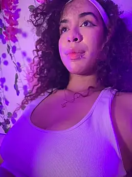 Woo_isDaphne Adlı Modelin Canlı XXX Sohbeti