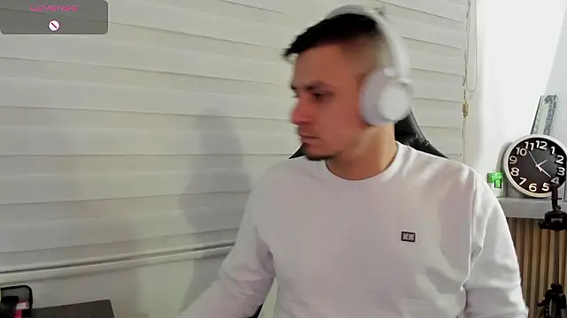 Онлайн чат XXX Rick_Adams