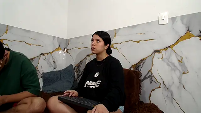 SaraAndThomas Live XXX-chat