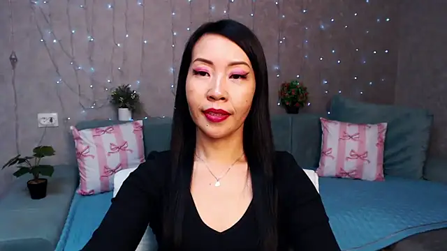 LiaPakのウェブカメラショー