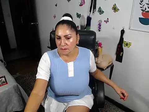 دردشة mature_bigboobs10 الجنسية المباشرة