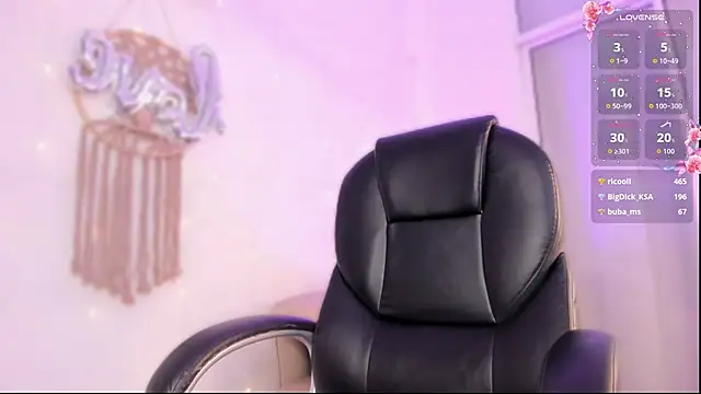 Ginni_charlotteのライブXXXチャット