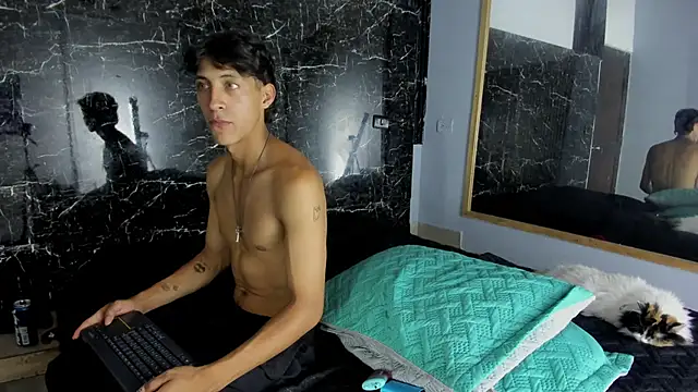 Karla_logan Show in webcam