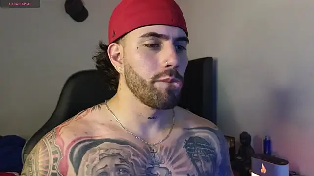Ades_Lowe Live XXX-chat