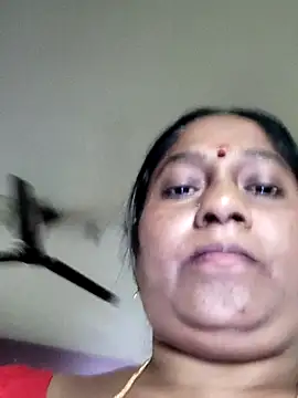 แชท XXX สดของ yamini1431