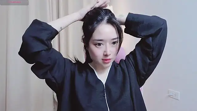 Miu-999: онлайн-секс-чат