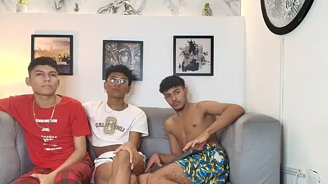 COUPLES_BOYS Webcam Show