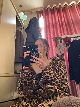 yixianshen188 网络视讯表演