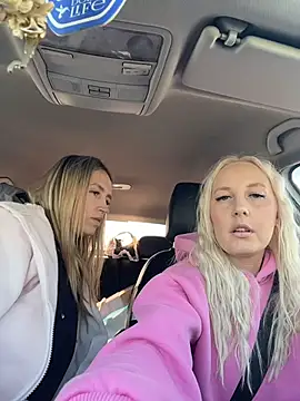 XXX chat uživo modela MerlinDave