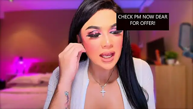 Pokazy przed kamerką – AnneHartx