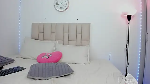 Sofia_Blosom 现场XXX聊天